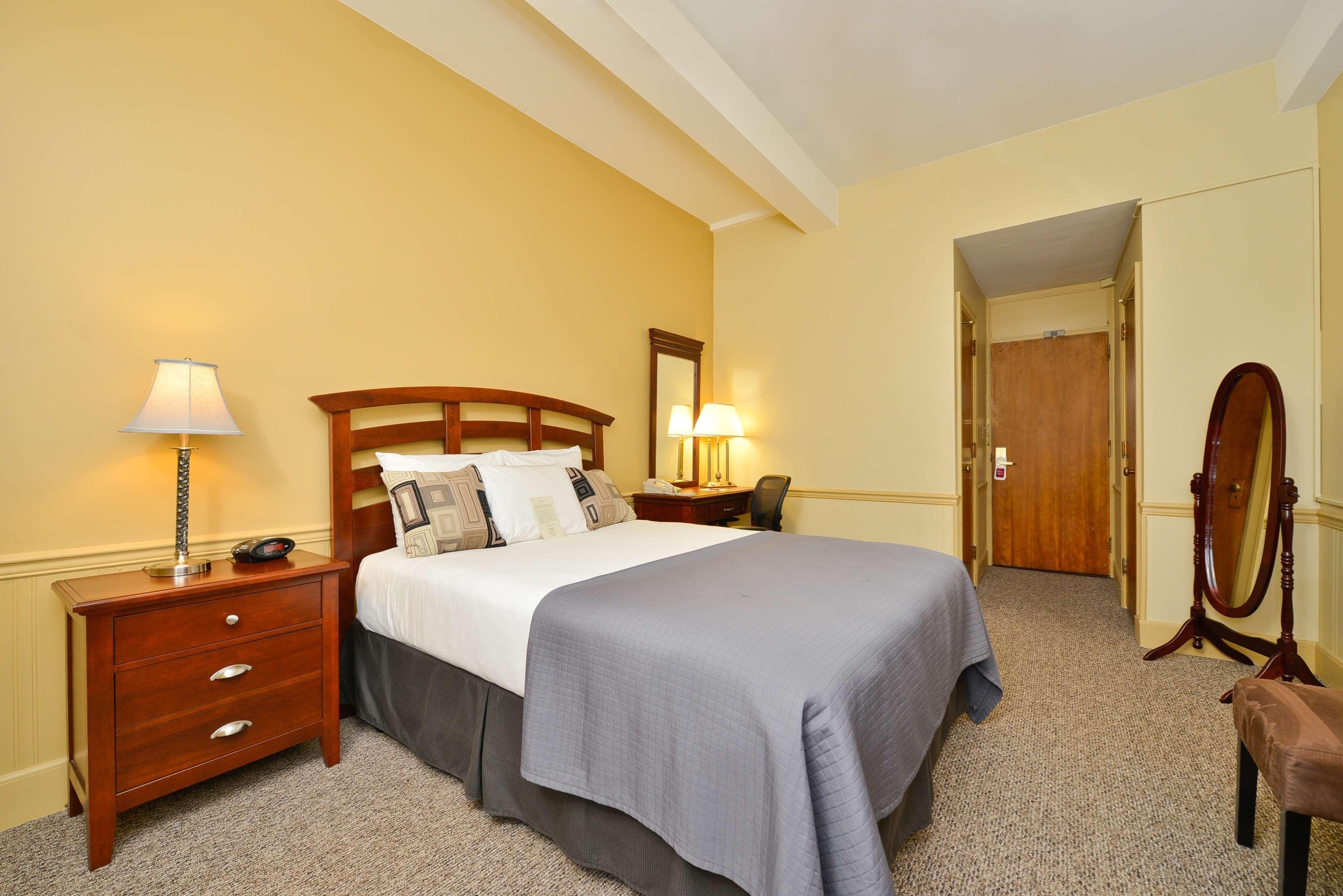 Best Western Plus Sidney Lodge Eksteriør billede