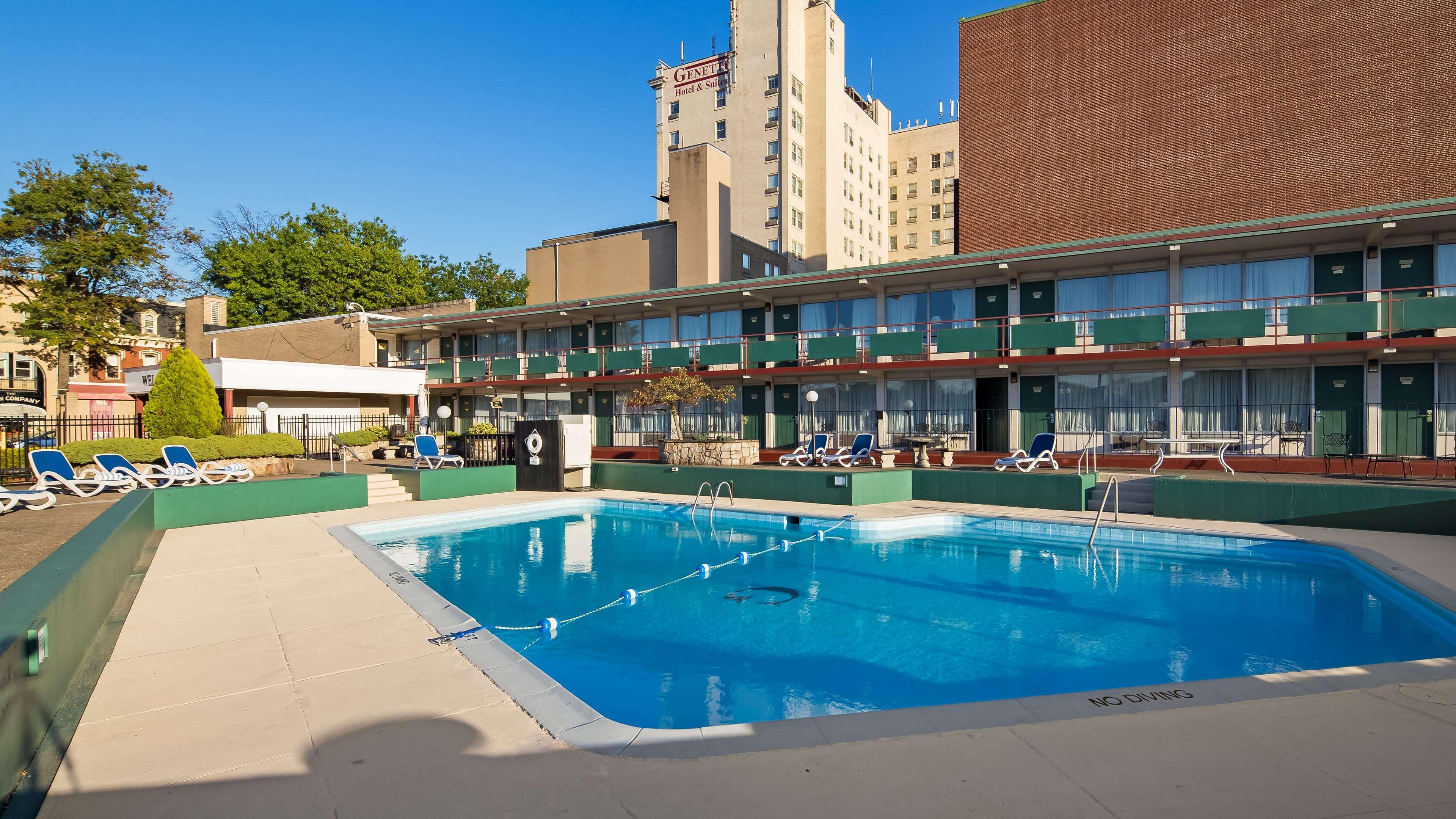 Best Western Plus Sidney Lodge Eksteriør billede