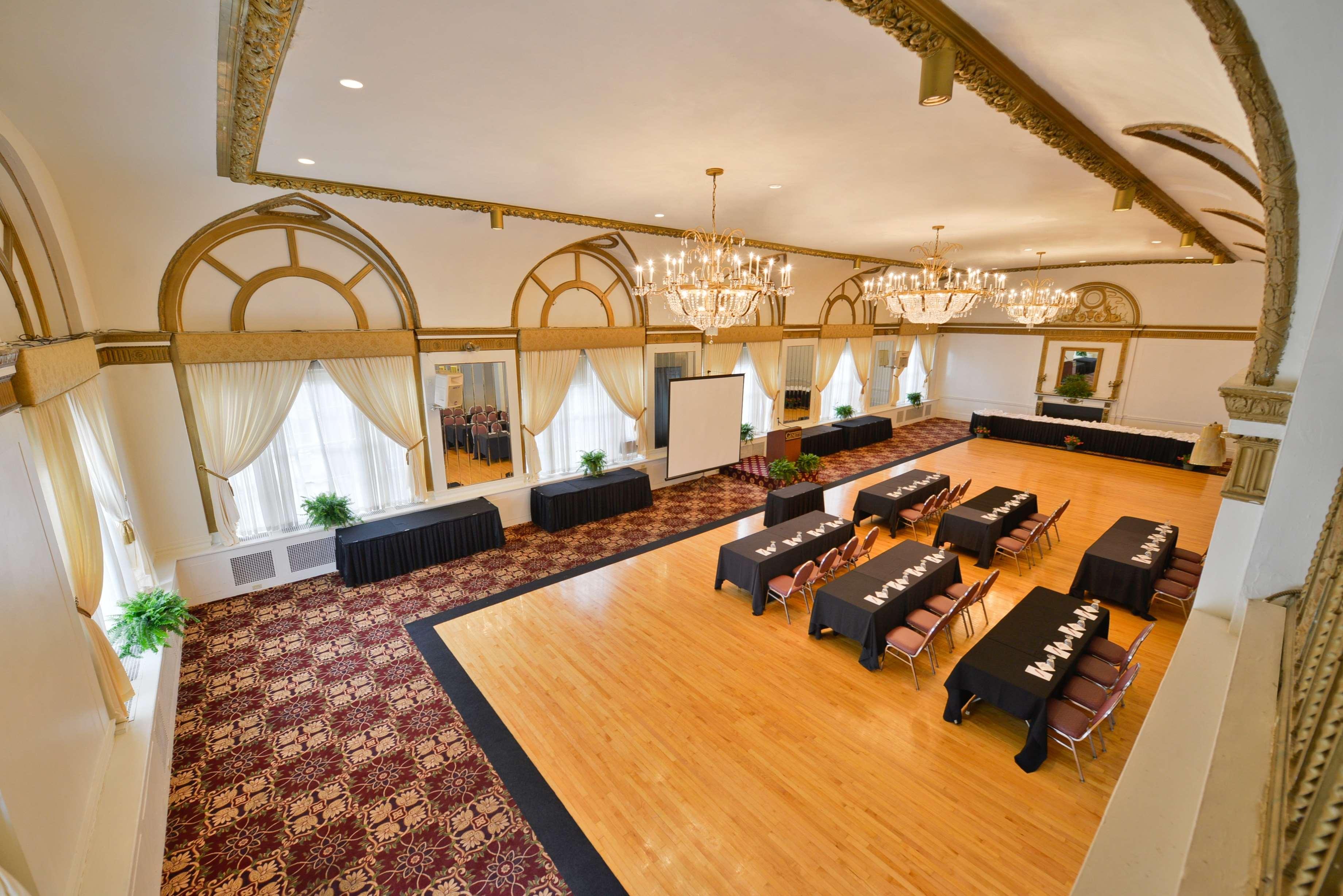 Best Western Plus Sidney Lodge Eksteriør billede