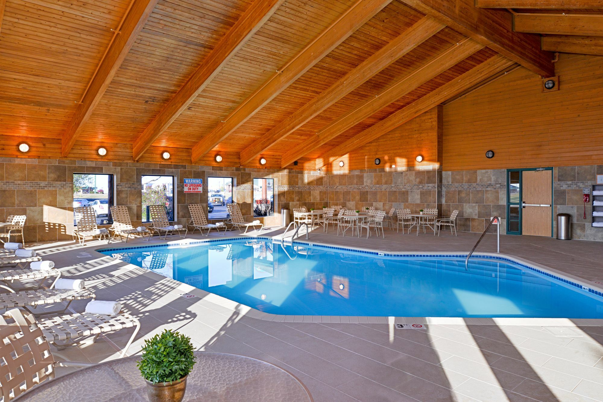 Best Western Plus Sidney Lodge Eksteriør billede